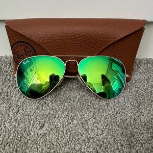 Ray-Ban Sunglasses Aviator Flash Lenses in Green and Gold